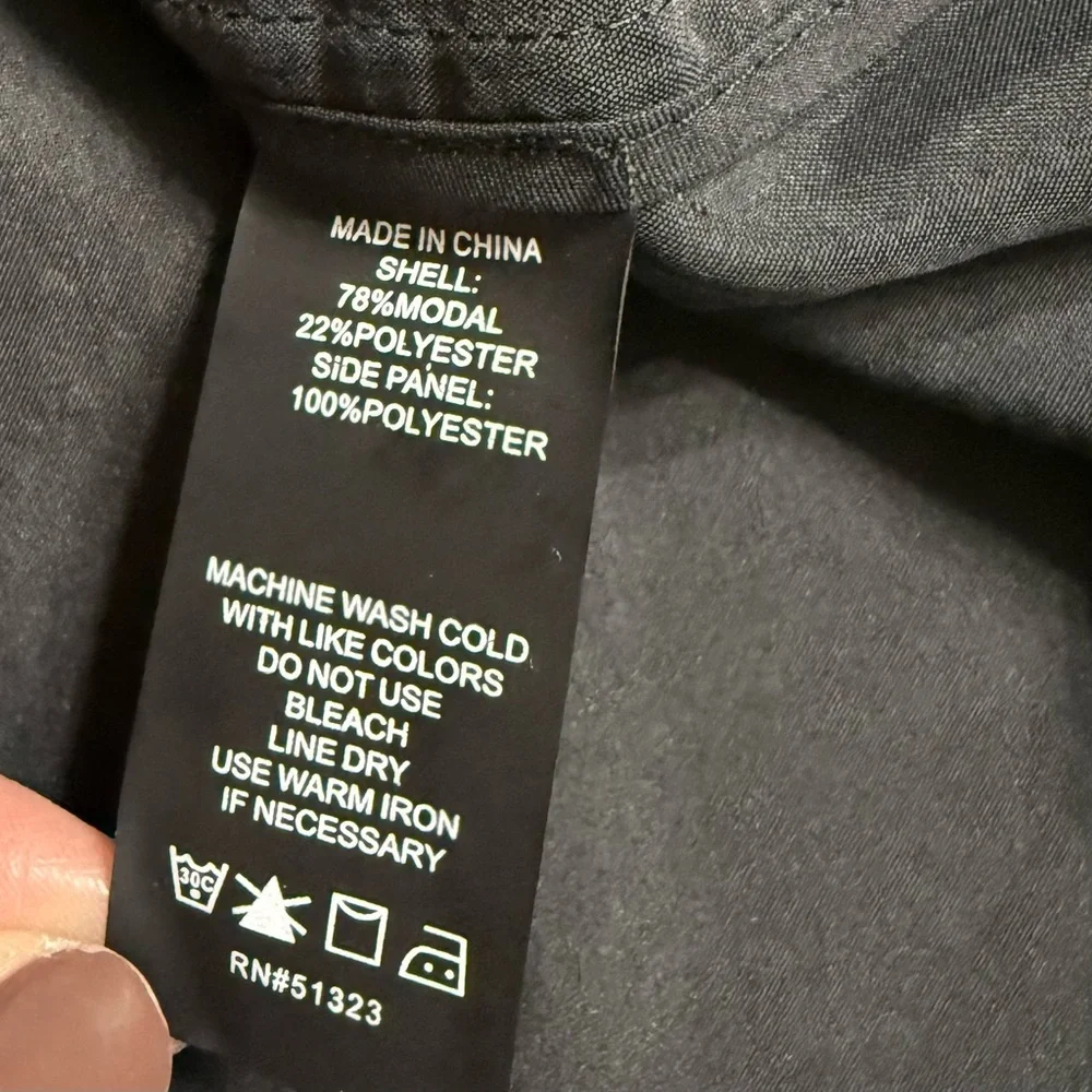 Vince Camuto Black Sleeveless Utility Vest - Picture 5 of 10